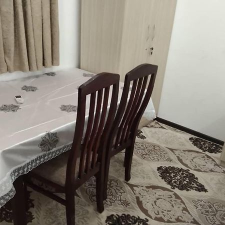 Hotel Nehal Kamal Tasken Kültér fotó